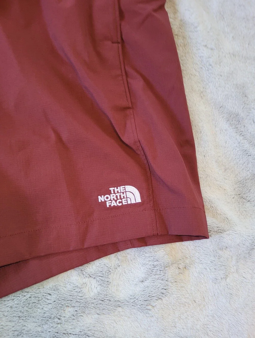 The North Face Mens Large Maroon Class V Pathfinder Belted Hiking Hybrid Shorts